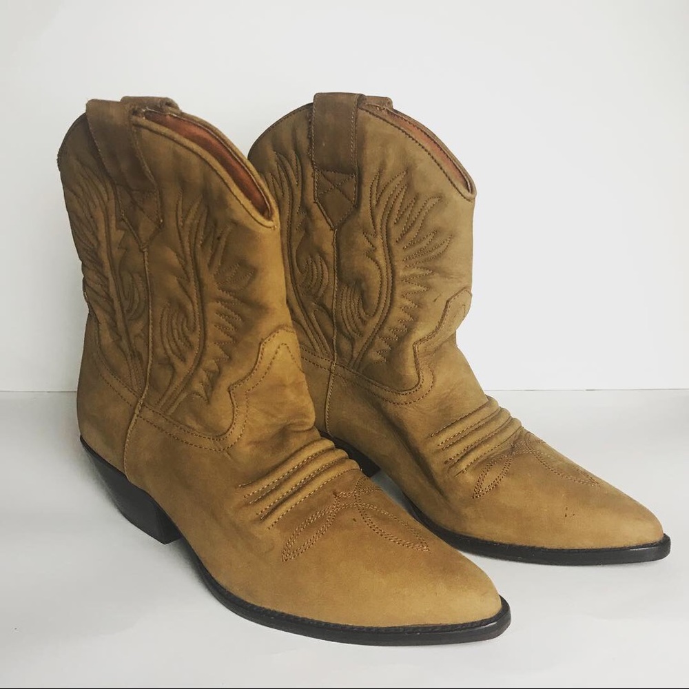 Sabree Leather Mid Calf Pull On Western Boots